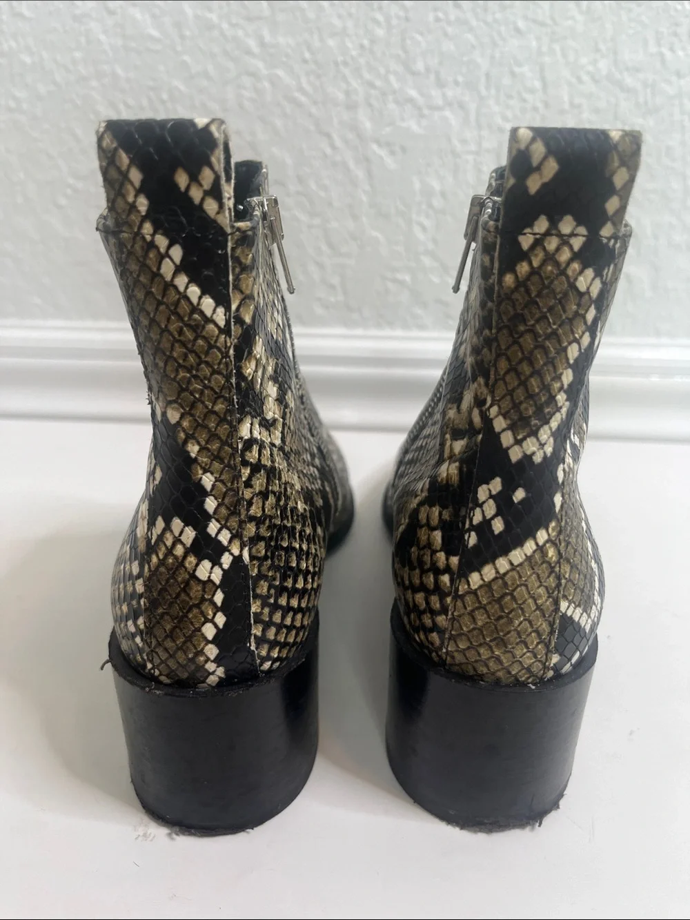 Everlane Boss Boot Snakeskin Sz 7.5